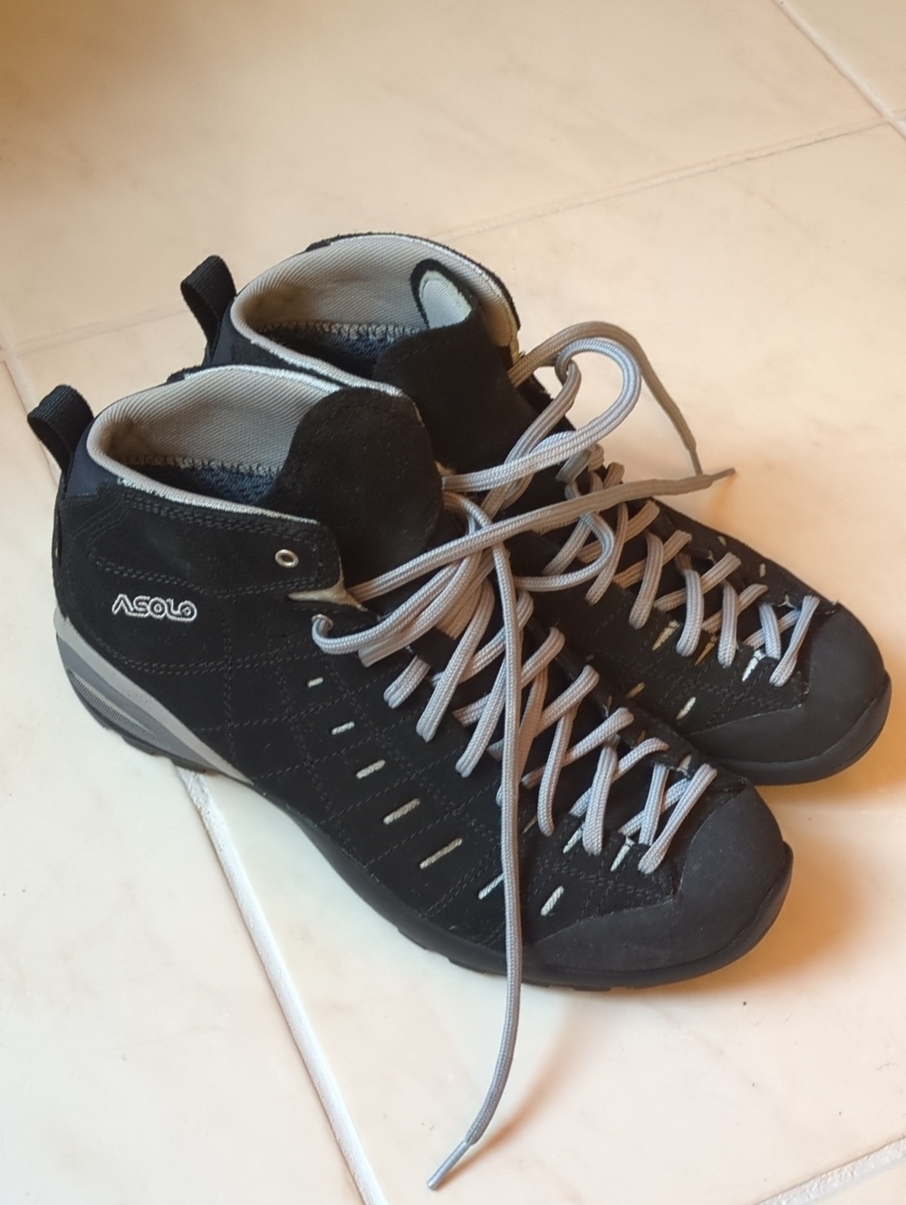Asolo Women’s Black Mid-Top Hiking Outdoor Shoes Sz 8.5US/40 2/3 Euro